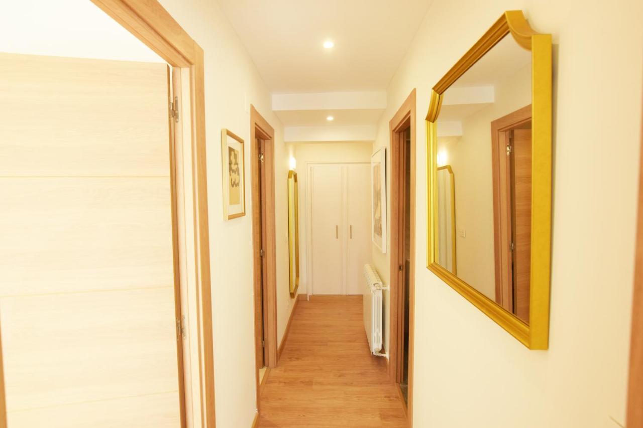Paradise Luxurious Flat, Free Parking, 3 Double Rooms, Terrace, Jacuzzi, Fully Renovated 圣塞瓦斯蒂安 外观 照片