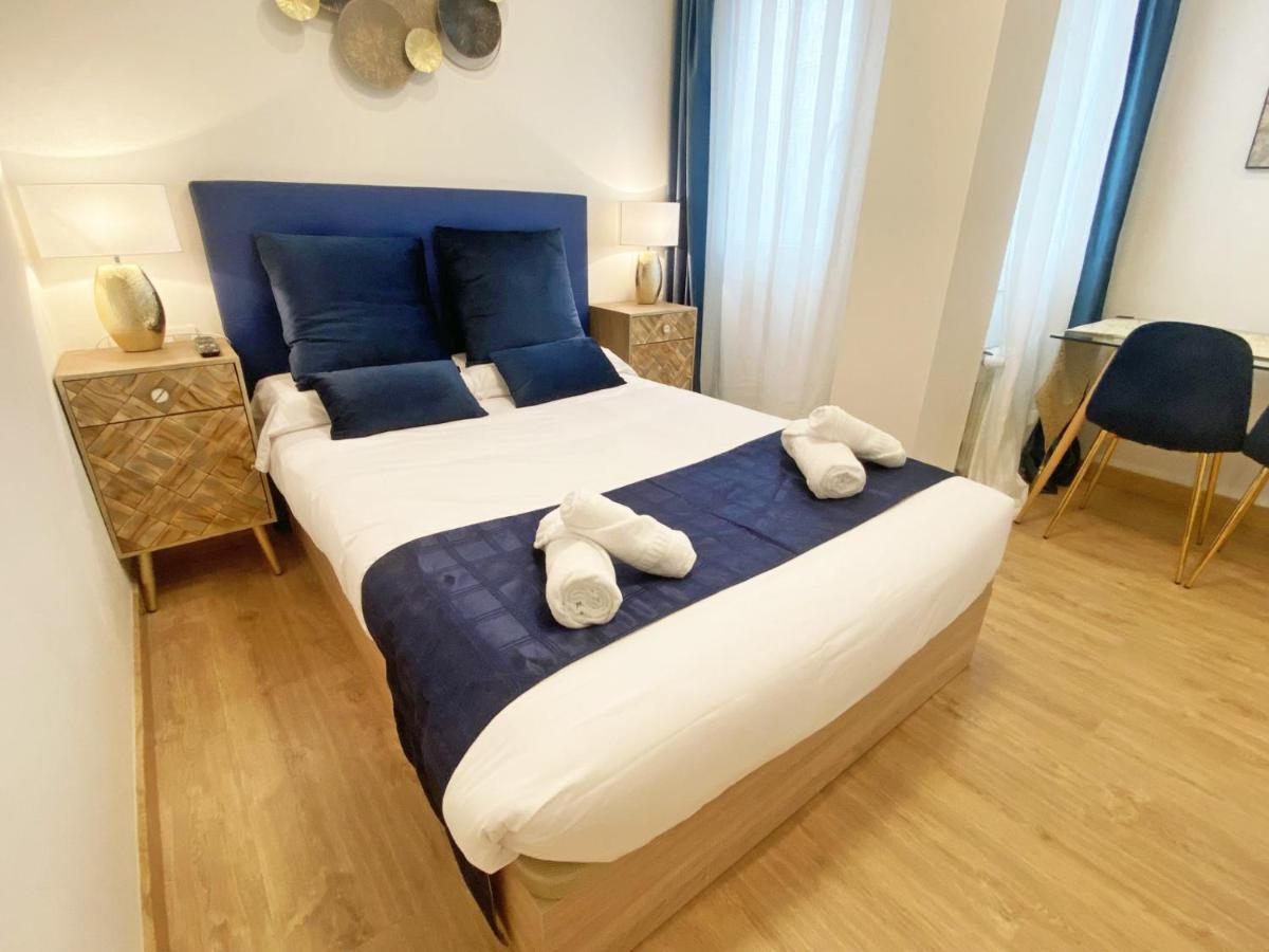 Paradise Luxurious Flat, Free Parking, 3 Double Rooms, Terrace, Jacuzzi, Fully Renovated 圣塞瓦斯蒂安 外观 照片